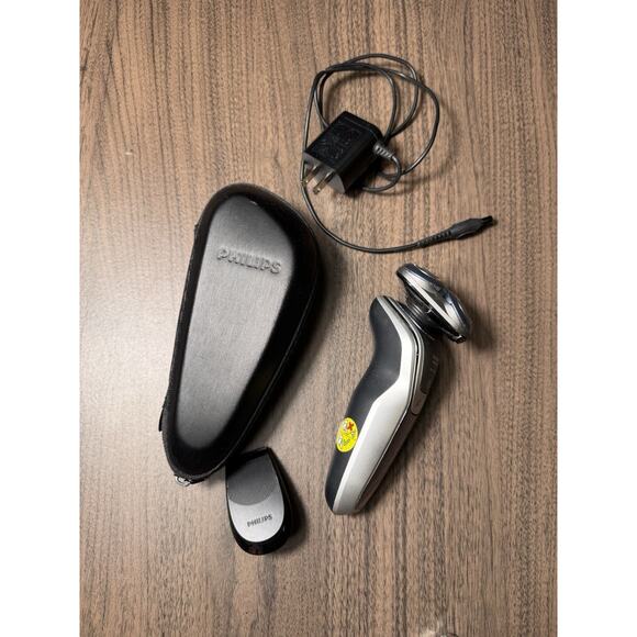 Philips Norelco 6000 Shaver Trimmer S6540 Handle Charger & Case - Picture 6 of 7